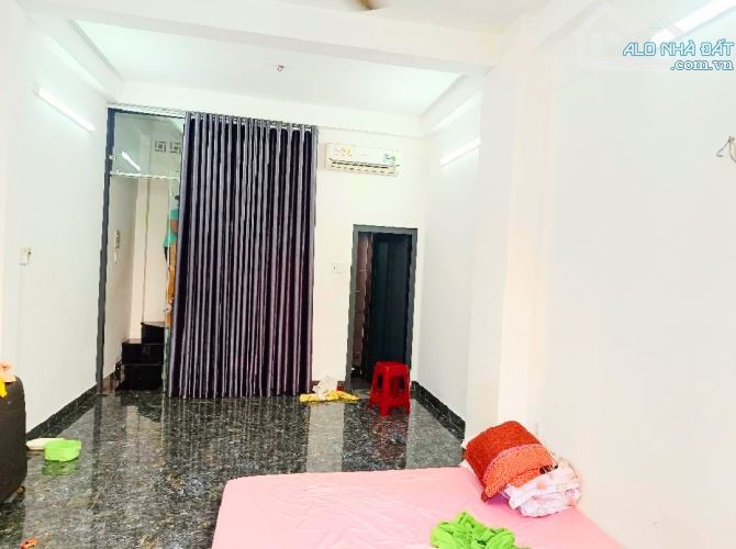 Bán nhà 3 tầng, 50m2, hẻm 6m thông, Không QH, gần Khánh Hội, Quận 4, hơn 5 tỷ. - 2