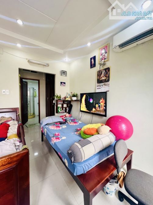 Nhà Đ. Hoà Bình, Hoà Thạnh Tân Phú. DT 36m2. 4 tầng BTCT. Ngang 4m. Giá 4.9 tỷ. - 3