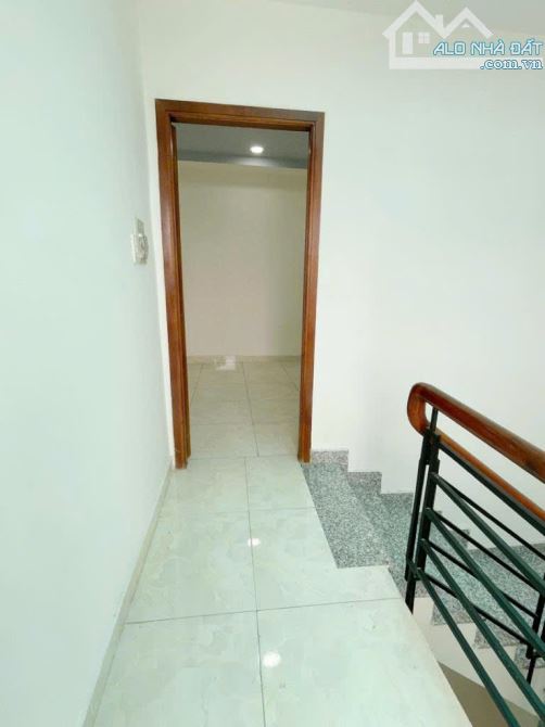 Bán Nhà 3 tầng đường THẠNH LỘC 51, phường THẠNH LỘC Q12. DT51m² Hẻm ô tô.Giá 2 tỷ - 3
