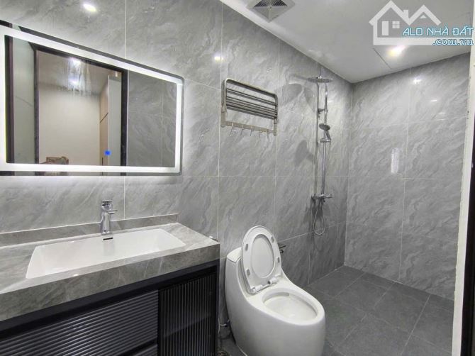 BÁN NHÀ MỚI NGỌC THUỴ - TRUNG TÂM - FULL NỘI THẤT – Ở NGAY - 47.1M2 CHỈ 6,2 TỶ - 3