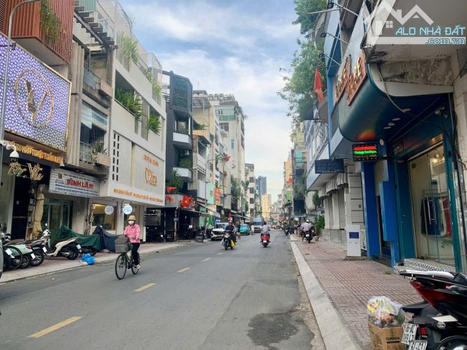BÁN NHÀ  HXH,BÀN CỜ, P3, Q3.DT:5,2X17, 1TR1L, GIÁ:17,5 TỶ - 3