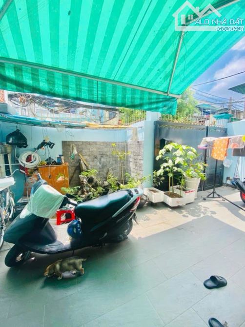 CẦN BÁN GẤP - HẺM XE TẢI ĐUA - NGANG KHỦNG 7M - NGUYỄN HỮU CẢNH - GẦN QUẬN 1 - 3