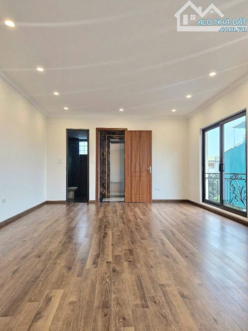CÒN 1 CĂN DUY NHẤT ! BÁN NHÀ MẶT PHỐ HOÀNG SÂM 80M2 - 8 TẦNG THANG MÁY - 18M MẶT TIỀN - 3