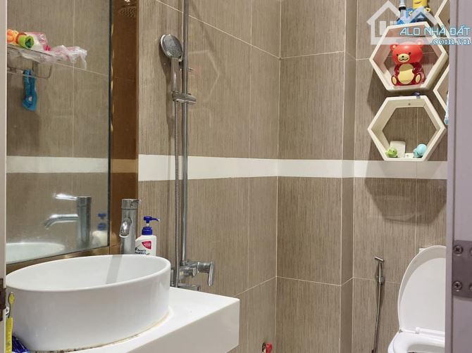 Phòng Hẻm 108  LÃ XUÂN OAI, FPT, HUTEC, UFM Chỉ 2 Triệu 9 28m2 - 3