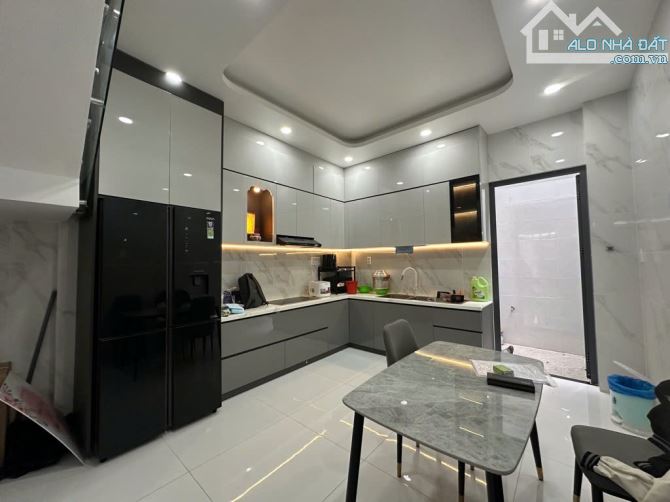 Mặt tiền Trần Hưng Đạo Quận 1 (4.1x24m) 4 tầng HDT 80tr/th giá chỉ 30 tỷ - 3