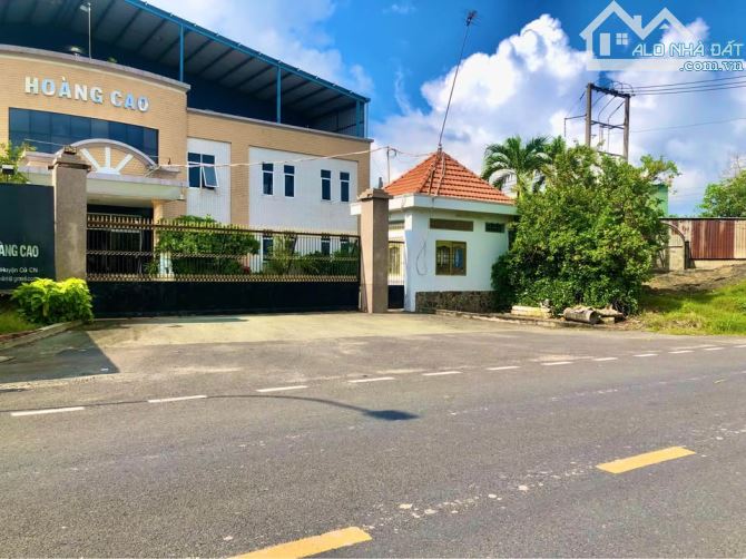 NGỘP CẦN RA GẤP LÔ MẶT TIỀN THỊ TRẤN  CỦ CHI 200M2 GIÁ 700 TRIỆU SHR - 3