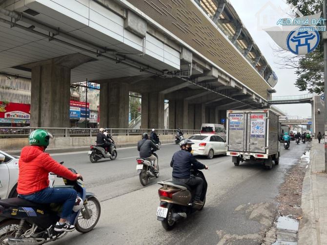 BÁN NHÀ MẶT PHỐ NGUYỄN TRÃI, KINH DOANH, VỈA HÈ RỘNG, VỊ TRÍ ĐẮC ĐỊA 130M2 MT4M GIÁ 28 TỶ - 3