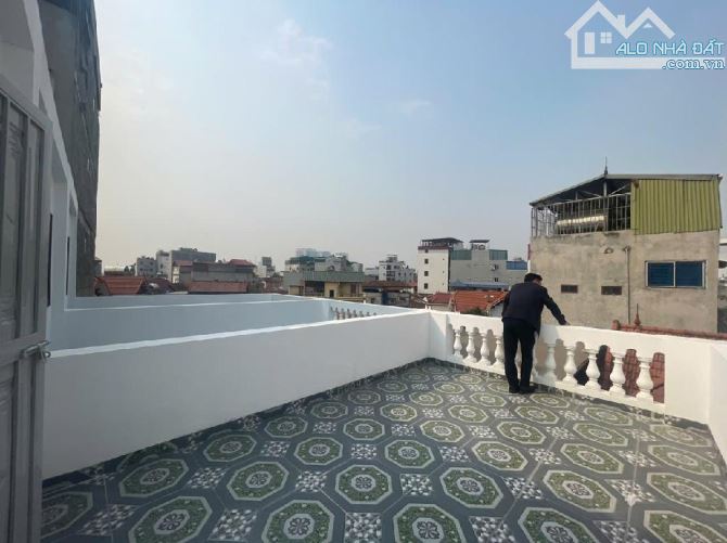 Miêu Nha. Tây Mỗ. 42m.5 tầng. Ô tô đỗ cửa. Ngõ thông thoáng. 6,5 tỷ - 3