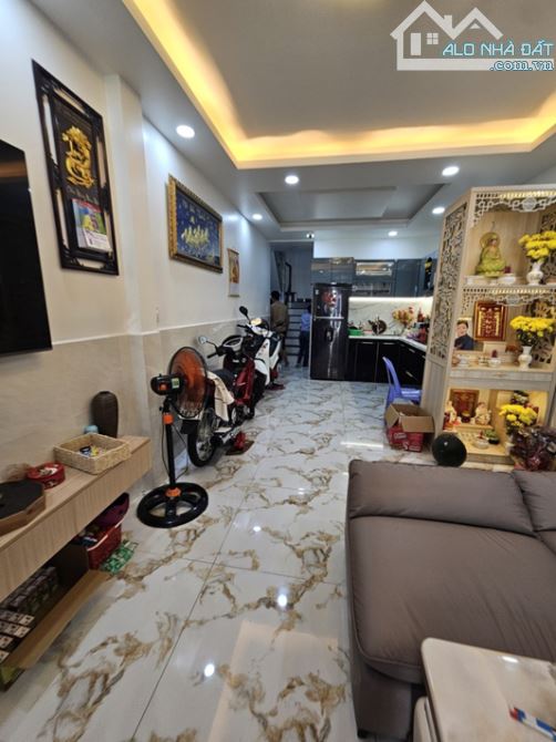HẺM 3 GÁC THÔNG, TRẦN NGUYÊN HÃN, F13, Q8, 2 TẦNG ĐÚC, 57.0M2, 5.4 TỶ. - 3