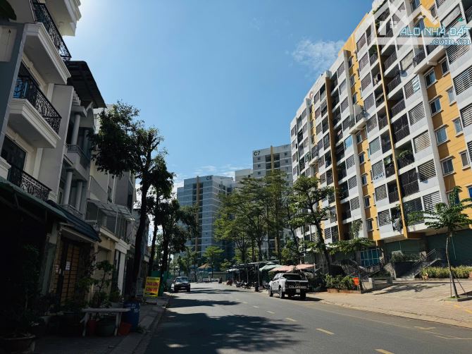 Duy nhất lô đất đường D2 đối diện chung cư ngay Lê Văn Việt - Tăng Nhơn Phú A đường 20m - 3
