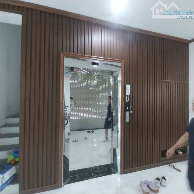 MẶT PHỐ YÊN LỘ - KĐT ĐÔ NGHĨA – 102M – 6 TẦNG – MT 28M – GIÁ 23,8 TỶ - THANG MÁY - 4