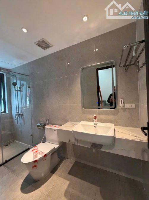 Nhà đẹp Lai Xá, DT 30,3m2 x 5 tầng, 150m ra Quốc lộ 32, 100m ra chợ Lai Xá, giá 5.4 tỷ - 4