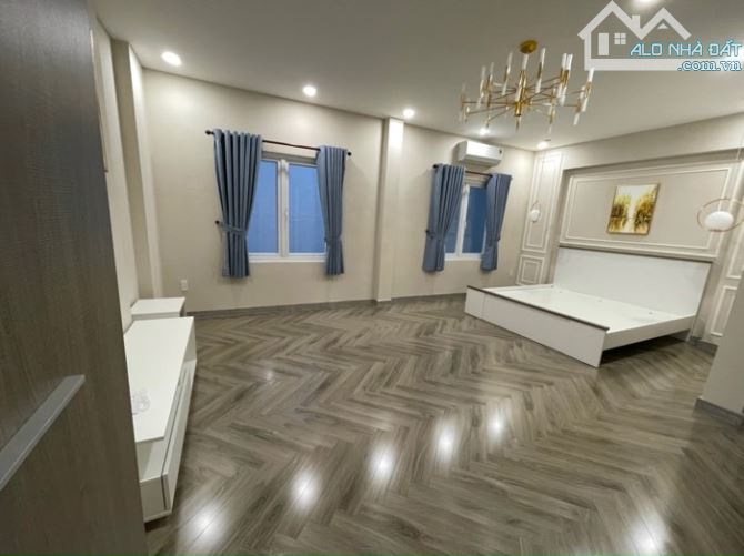Bán Nhà 4 tầng full NT cao cấp, 115M2 ngang hơn 6m. Tại Quận 1, đường Võ Thị Sáu 2x tỷ - 4