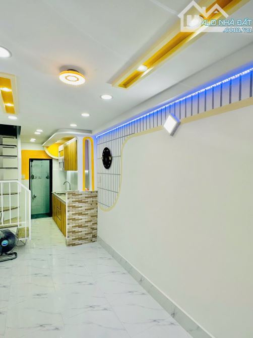 BÁN NHÀ 1 TRỆT 2 LẦU MỚI ĐẸP 100% - CÁCH 1 CĂN RA MT ĐƯỜNG HÀN HẢI NGUYÊN- Q11 - CHỈ 3.48 - 4