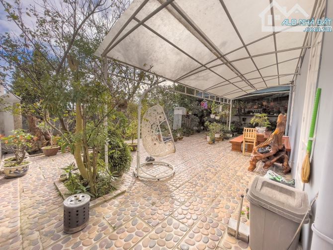VILLA XINH MẶT TIỀN ĐẦU TRIỆU VIỆT VƯƠNG VIEW ĐẸP CÓ SÂN VƯỜN - 4