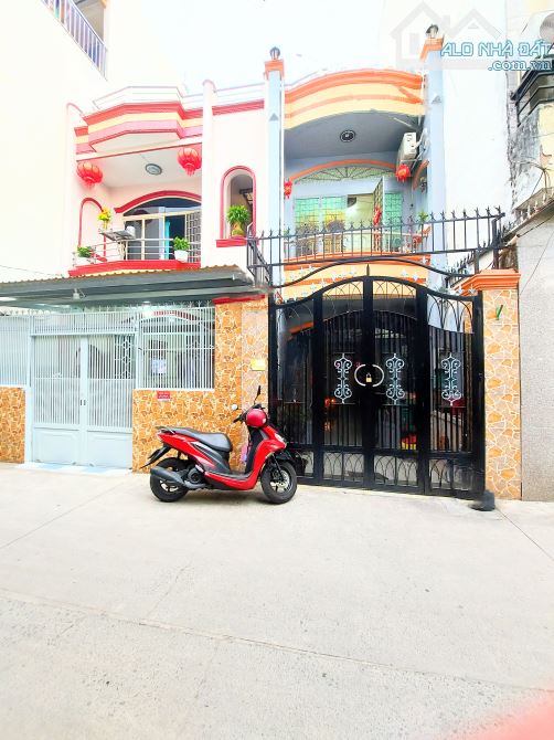Bán nhà 3 tầng, 50m2, hẻm 6m thông, Không QH, gần Khánh Hội, Quận 4, hơn 5 tỷ. - 4