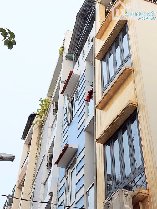 Bán nhà 3 tầng, 50m2, hẻm 6m thông, Không QH, gần Khánh Hội, Quận 4, hơn 5 tỷ. - 5