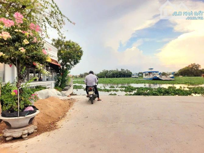 Siêu phẩm, 605m2 đất vườn View Sông Nhựt Tảo chỉ 590tr - 6