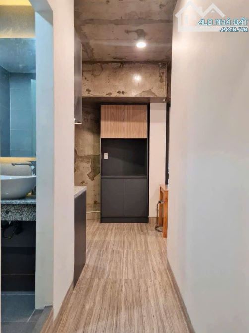 🌹HẺM XE HƠI THÔNG THOÁNG - NHÀ 4 TẦNG MỚI XÂY- 8 CHDV KHÉP KÍN NỘI THẤT CỰC XỊN - 6