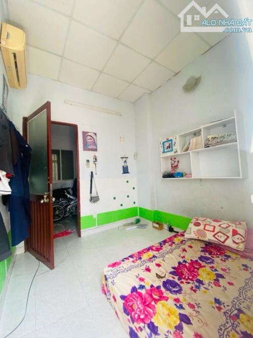 CẦN BÁN GẤP - HẺM XE TẢI ĐUA - NGANG KHỦNG 7M - NGUYỄN HỮU CẢNH - GẦN QUẬN 1 - 6