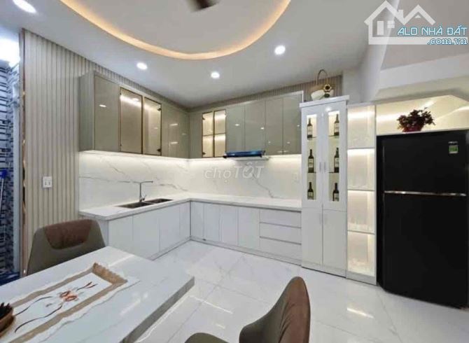 TÔI VỀ HƯU CẦN BÁN NHÀ ĐƯỜNG ĐIỆN BIÊN PHỦ, QUẬN 3- GIÁ 5TỶ290/ 54M2-(4x13,5M) ĐƯỜNG ÔTÔ - 7