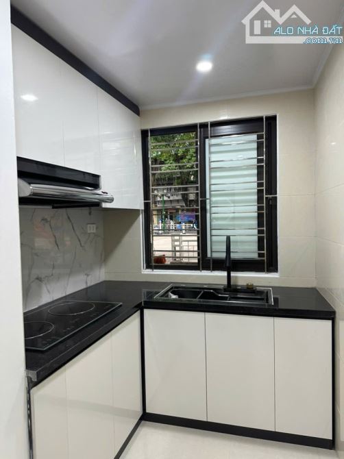 BÁN NHÀ TẬP THỂ NGHĨA TÂN 2 CĂN 120M2 KINH DOANH SẦM UẤT, OTO ĐỖ CỬA GIÁ 8,5 TỶ - 7