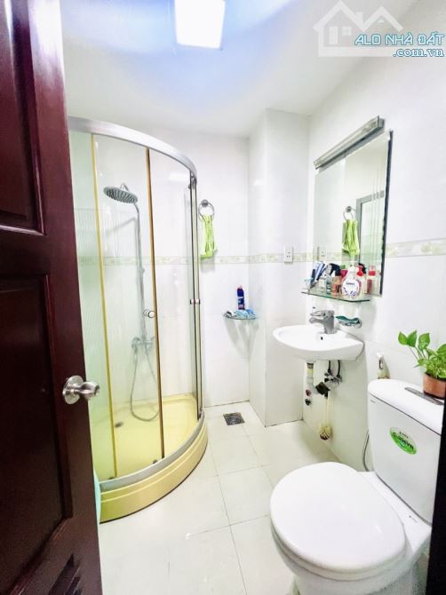 Nhà Đ. Hoà Bình, Hoà Thạnh Tân Phú. DT 36m2. 4 tầng BTCT. Ngang 4m. Giá 4.9 tỷ. - 8