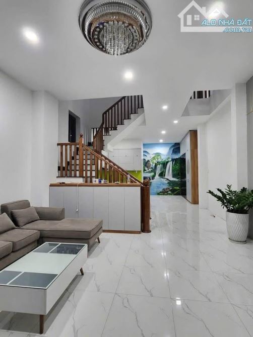 Nhà Phú Mỹ - TDM: 1 Trệt 1 lầu 1 tum: 3 ty 950 tr, - 7