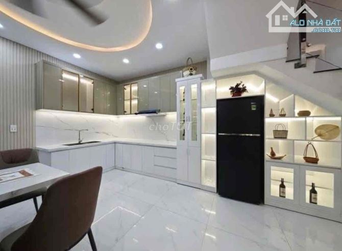 TÔI VỀ HƯU CẦN BÁN NHÀ ĐƯỜNG ĐIỆN BIÊN PHỦ, QUẬN 3- GIÁ 5TỶ290/ 54M2-(4x13,5M) ĐƯỜNG ÔTÔ - 8