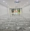CHo thuê văn phòng Tầng 2 - 90 m2. view thoáng, sàn thông  đẹp như ảnh