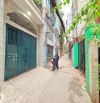 Bán căn hộ cho thuê quận Tây Hồ giáp Ba Đình 115m2, 8 Tầng, DT 180tr, Ô tô vào.