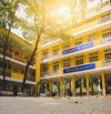 Cho thuê mặt bằng khối nhà hơn 60 phòng học + sân rộng.