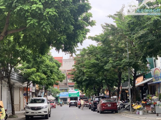 BÁN ĐẤT MẶT PHỐ PHÚC ĐỒNG LONG BIÊN 80M-5MT.18,5 TỶ SẦM UẤT Ô TÔ TRÁNH KINH DOANH ĐỈNH