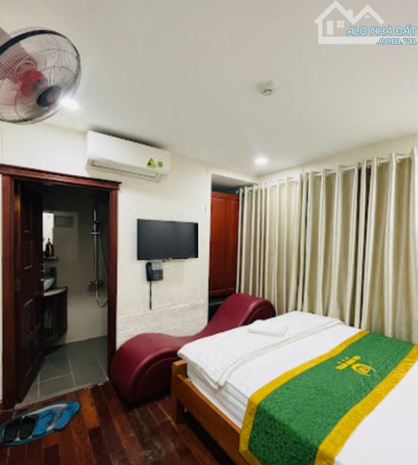 Khách sạn góc 2MT 6x26 trục Lê Văn Khương 20 phòng chỉ 15,9 tỷ