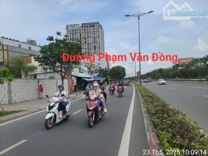 Bán đất 3 MT đường Phạm Văn Đồng p Hiệp Bình Chánh Tp Thủ Đức