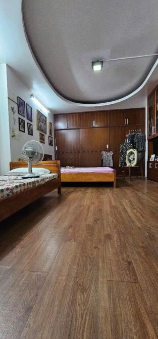 CHỈ HƠN 8 TỶ SỞ HỮU NGAY NHÀ ĐẸP 50M2 GIỮA TRUNG TÂM GIẢNG VÕ, ĐỐNG ĐA - 8M GẶP Ô TÔ