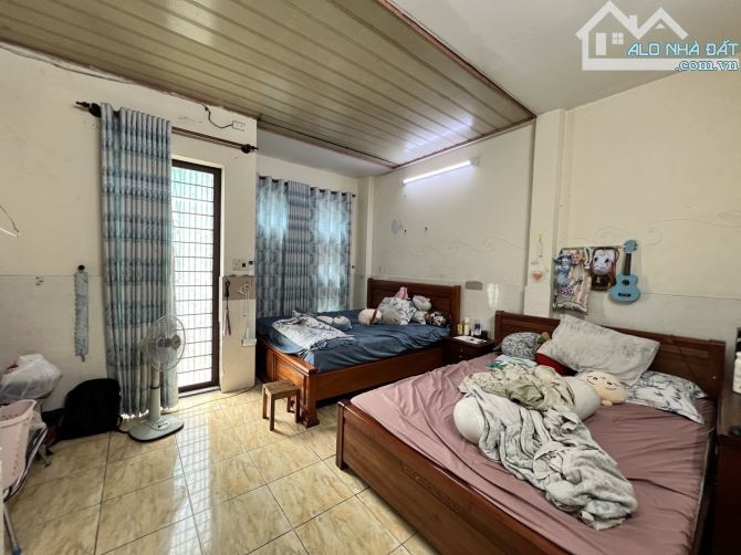 Bán gấp nhà 114m2.2 tầng . 9.5mX12m. BHH. Bình Tân