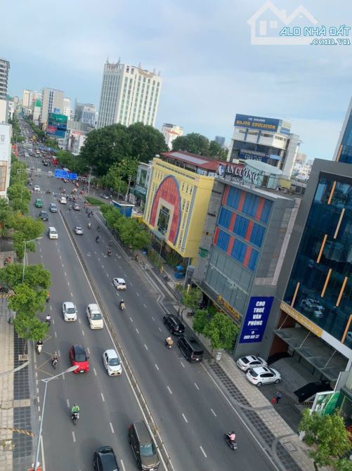 Toà nhà Văn Phòng 8 Tầng Mặt Tiền đường Nguyễn Văn Trỗi ( 6.2x 13m) HĐT: 95tr/1th. 30 Tỷ.