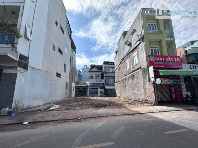 BÁN ĐẤT MẶT TIỀN HẢI HỒ TẶNG DÃY TRỌ 6 PHÒNG - GIÁ TỐT ĐẦU TƯ