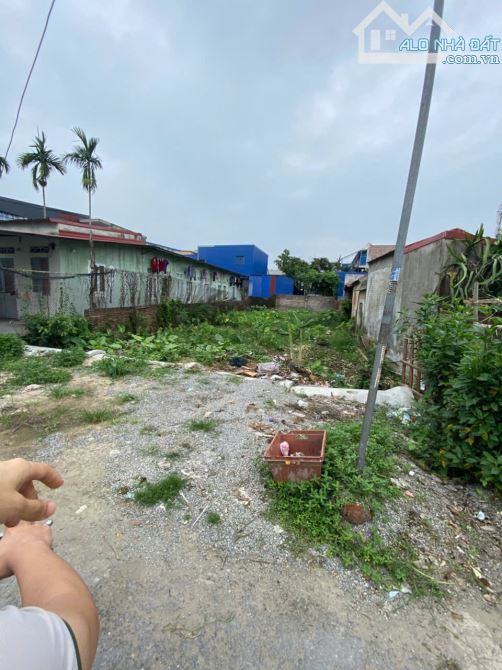 Siêu phẩm 214 ngang 9,5m mặt đường Phương Lung,Hưng Đạo gần ngay trường học,uỷ ban.