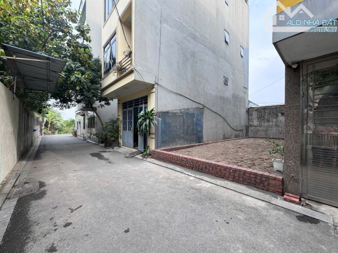 HIẾM – ĐẸP – TRUNG TÂM THỊ TRẤN ĐÔNG ANH  - NGÕ 4,2M THÔNG Ô TÔ. GIÁ VIP