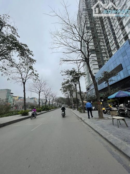Bán nhà mặt đường Vũ Tông Phan, đầu tư xây tòa nhà kinh doanh cực đỉnh