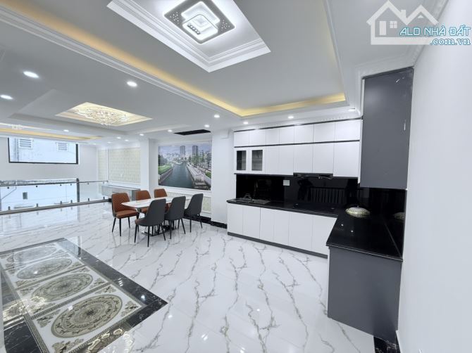 B.ÁN NHÀ-TT LONG BIÊN- DÂN XÂY -60m2-4T NHỈNH 9.4 TỶ-MẶT TIỀN RỘNG -GẦN PHỐ -DK DÒNG TIỀN