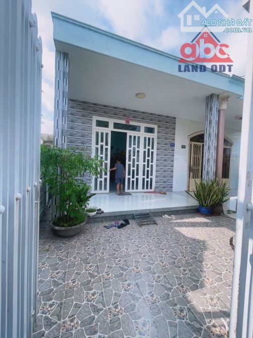 BÁN CĂN NHÀ KP2 PHƯỜNG TAM HIỆP , 127m2 giá 3,2 tỉ