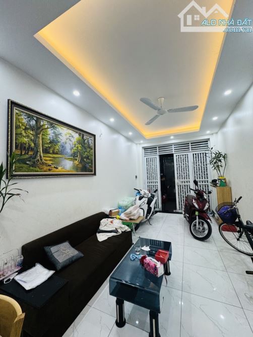 Nhà đẹp Xuân Đỉnh,Bắc Từ Liêm,38m2 5 tầng nhỉnh 7 tỷ,hàng xóm Ngoại Giao Đoàn