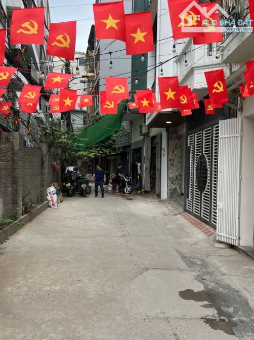 NHỈNH 18 TỶ, NHÀ PHÂN LÔ, Ô TÔ, NGUYỄN VĂN HUYÊN, CẦU GIẤY, DT 50M ,7 TẦNG, MT 4M