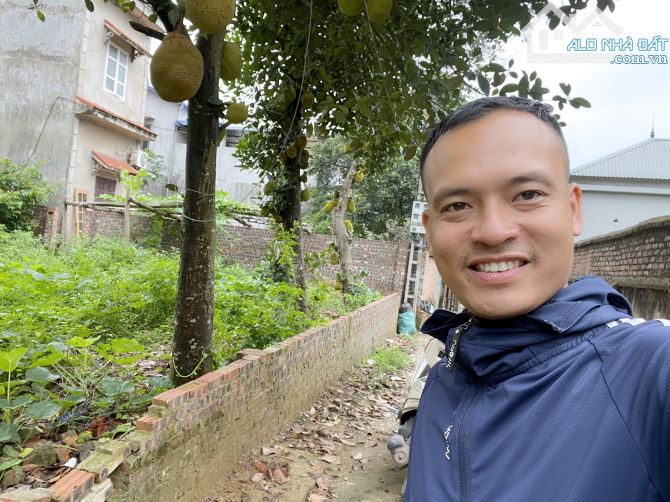 ĐẤT TÂN MINH - SÓC SƠN,  NGÕ THÔNG Ô TÔ 7 CHỖ ĐỖ CỬA, KHỔ ĐẤT ĐẸP DỄ XÂY NHÀ, 3 BƯỚC CHÂN