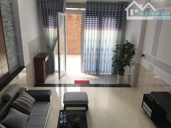 Căn nhà vừa túi tiền – Hoàng Hoa Thám Bình Thạnh, 2 tầng, trung tâm quận