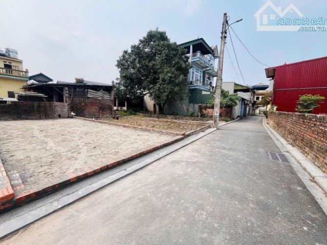 🫵Bán đất Nguyên Khê-Giá chỉ từ 3,750tỷ ngõ thông oto