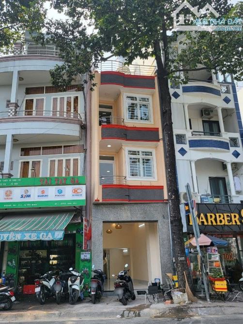 Mặt Tiền Hoàng Sa, View sông thoáng mát ngang 4 x 10m, 5 lầu chỉ 12.5 tỷ